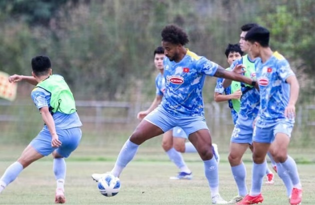 Áp lực thể hiện lối chơi khi Việt Nam gặp lại Lào