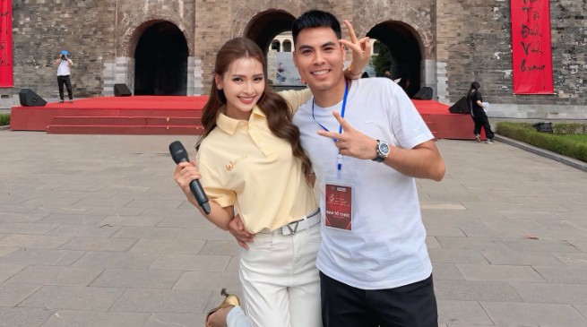 Đức Huy chuẩn bị cưới MC Huyền Trang