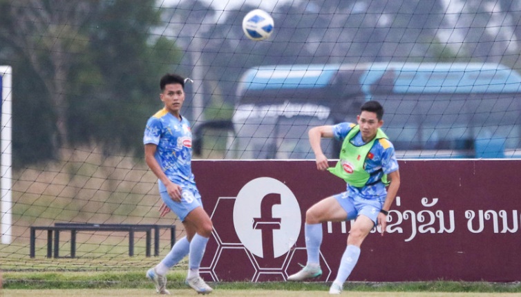 Hai Long quyết tâm thể hiện, sẵn sàng cho trận tái đấu với Lào