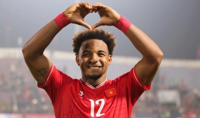 Nguyễn Xuân Son lọt danh sách ứng viên xuất sắc nhất năm của The Guardian