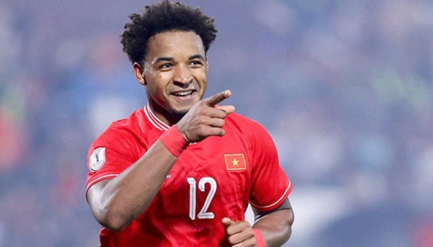 Xuân Son khao khát đá chính, HLV Kim Sang-sik được khuyên thận trọng