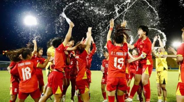 AFC gửi thư chúc mừng U17 nữ Việt Nam