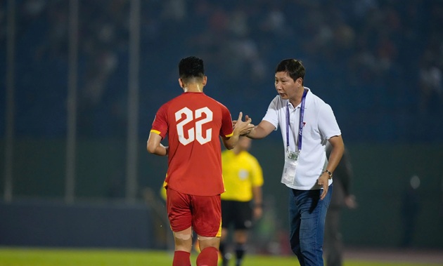 Chỉ ghi được 3 bàn trước Nepal, HLV Kim Sang-sik lên tiếng