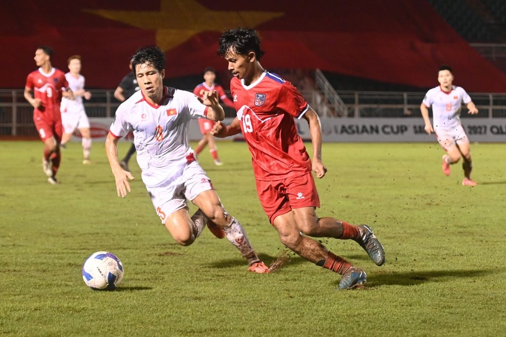 Chuyên gia Phan Anh Tú chỉ trích HLV Kim Sang-sik thay người sai