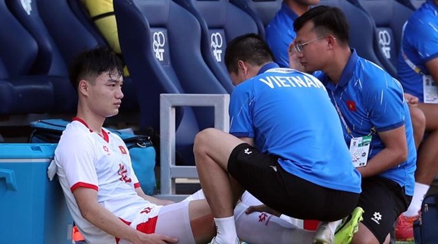 Điểm tin bóng đá Việt Nam 5/12: Xuân Bắc chấn thương nhẹ; Xuân Son tỏa sáng với hattrick