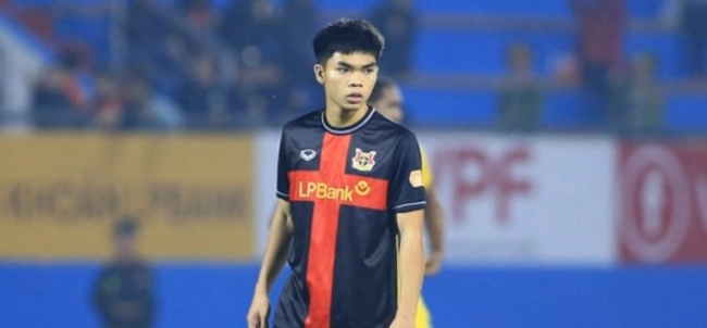 Điểm tin bóng đá Việt Nam 9/12: Lê Phát tiết lộ câu chuyện bất ngờ; HLV Mai Đức Chung không hài lòng về trọng tài