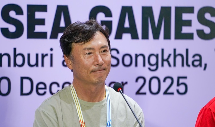 HLV Ha Hyeok Jun chỉ ra nguyên nhân khiến bóng đá Lào tụt hậu tại SEA Games 33