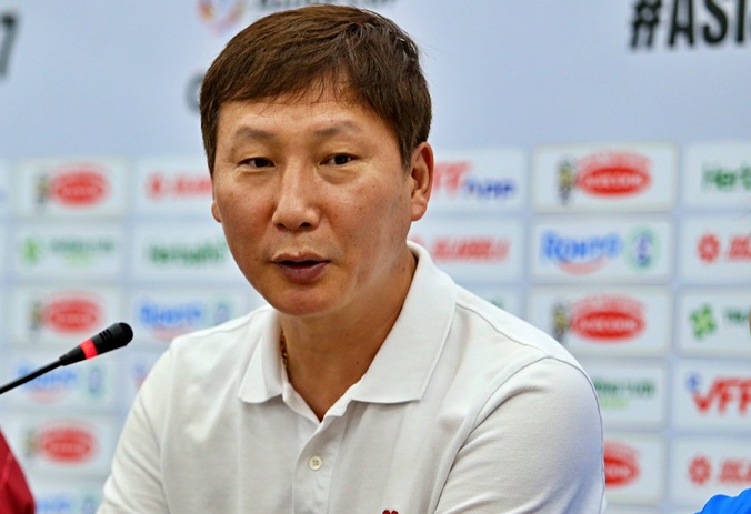 HLV Kim Sang-sik quyết tâm giúp Việt Nam hạn chế sai lầm, không bận tâm đến Malaysia