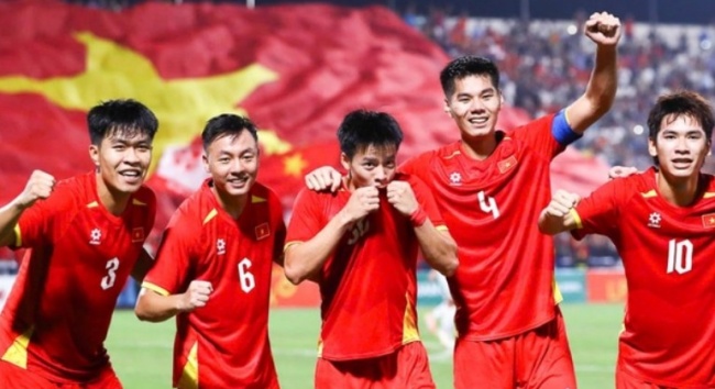 HLV Kim Sang-sik và chiến lược trẻ hóa đội tuyển Việt Nam