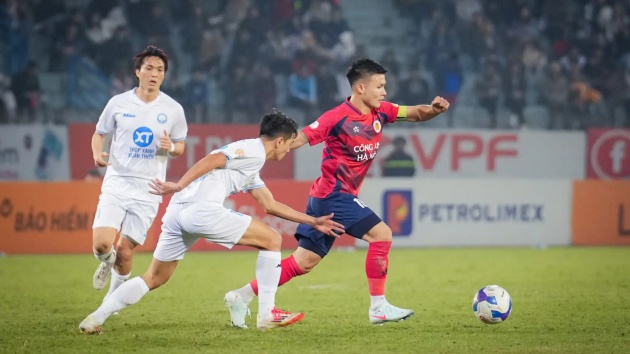 Kịch bản nào để Nam Định, Công an Hà Nội đối đầu Ronaldo?