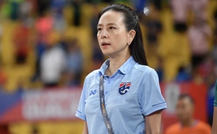 Madam Pang nhận bão phẫn nộ từ NHM Thái Lan