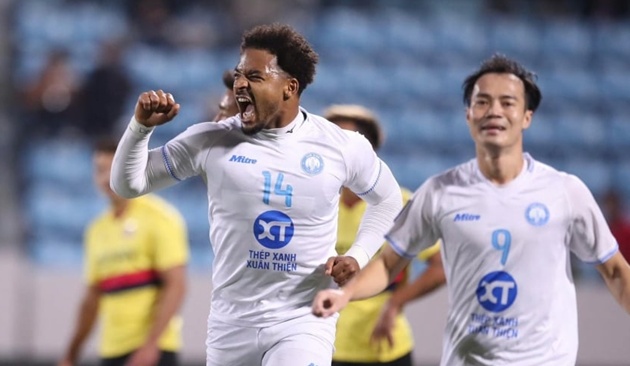 Nam Định sáng cửa hơn CAHN ở AFC Champions League Two