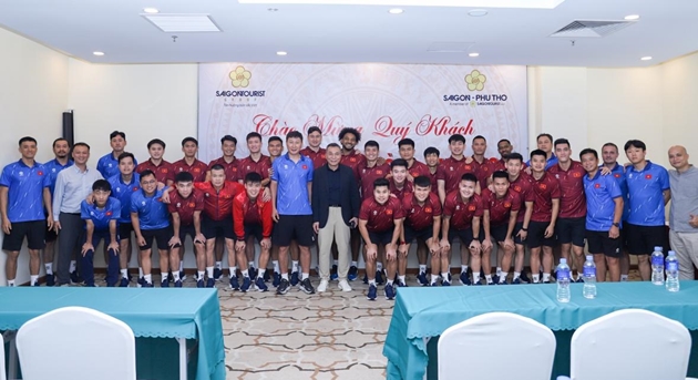 Ông Kim Sang-sik quyết thắng Lào