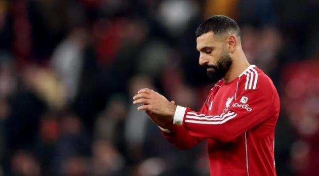 Salah xuống phong độ: Liverpool vận hành thuyết phục hơn khi vắng anh?