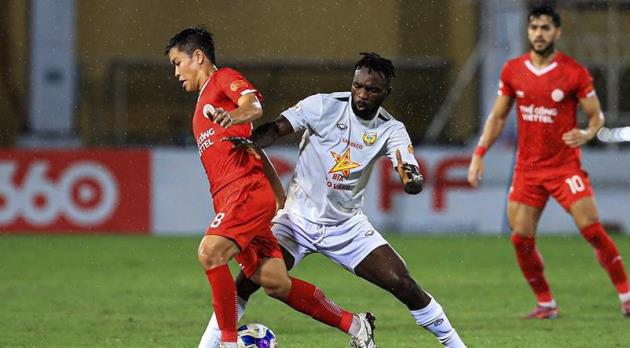 Soi trận Hà Tĩnh vs PVF-CAND: Núi Hồng quyết giữ 3 điểm