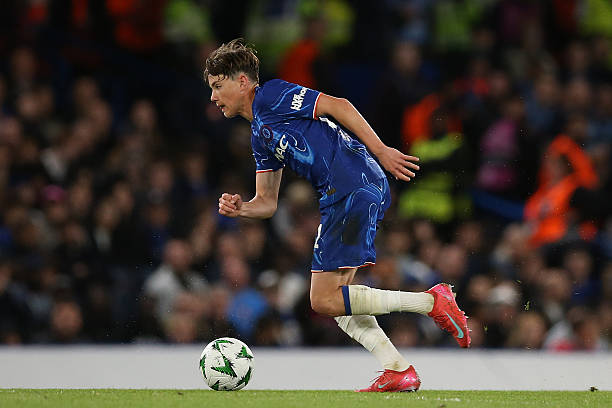 “Tôi không ngờ cậu ấy giỏi tới vậy!” – Reece James bất ngờ với sao trẻ Chelsea