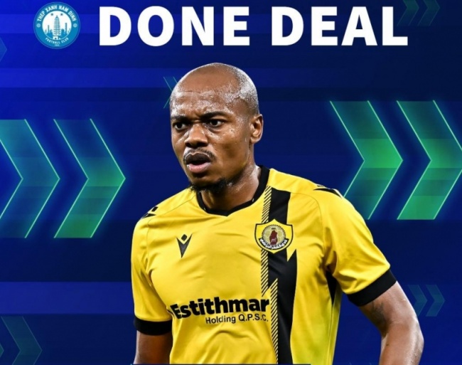 Transfermarkt xác nhận Percy Tau gia nhập Nam Định