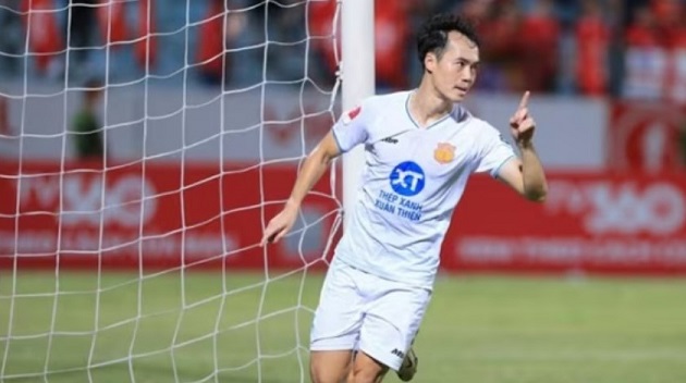 Văn Toàn quyết tâm trở lại sân cỏ đầu năm 2026