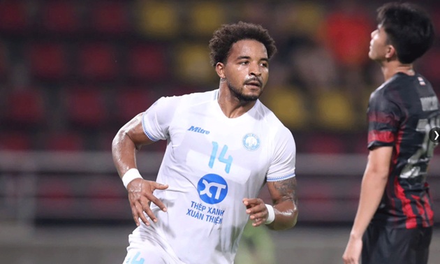Xuân Son trở lại giữa khủng hoảng, áp lực đè nặng đôi vai
