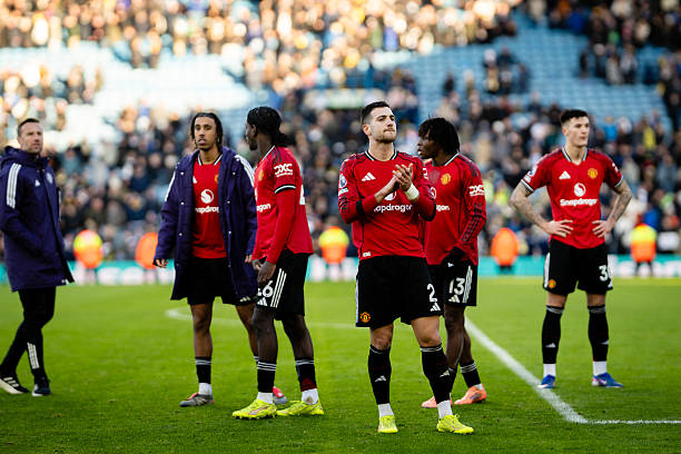 2 tử huyệt khiến Man Utd rơi điểm trước Leeds