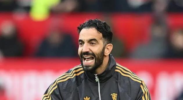 3-4-3 của Ruben Amorim: Từ Casa Pia đến Manchester United