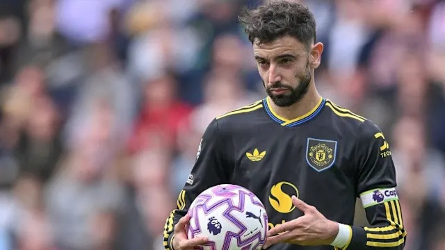 Amorim chốt người đá penalty trận gặp Liverpool