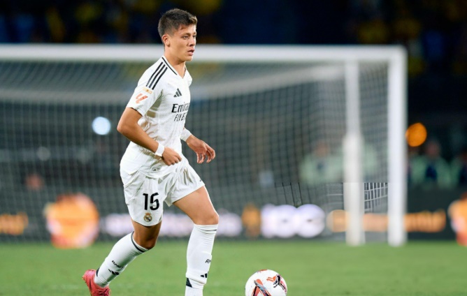 Arda Guler và kỳ vọng trở thành ‘kiến trúc sư’ mới tại Real