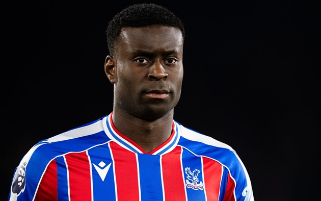 Arsenal nhảy vào tranh Marc Guehi với Man City