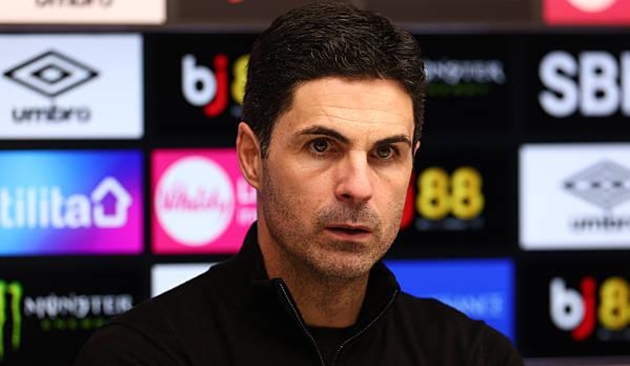 Arteta ấn tượng với cách Gabriel đứng dậy sau sai lầm