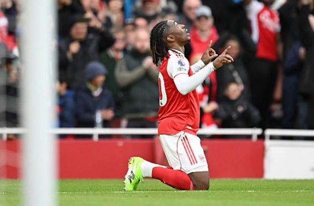 Arteta hé lộ quân bài tẩy Eze đấu Liverpool