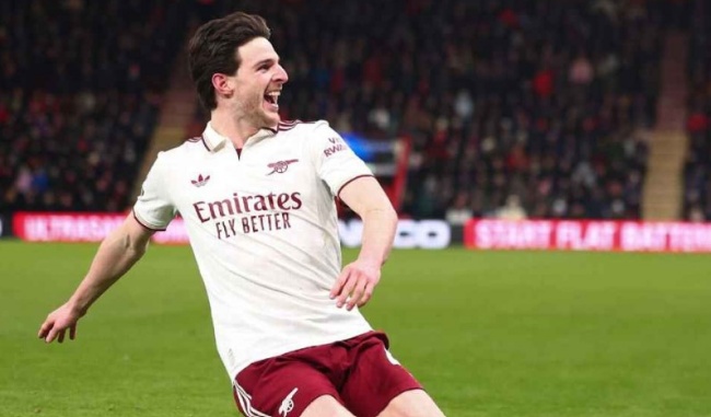 Arteta khẳng định Declan Rice là tiền vệ hay nhất thế giới