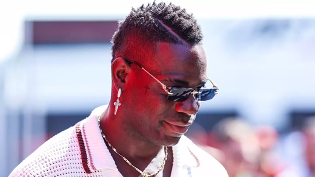 Balotelli giải thích lý do ‘vào nhà tù nữ mà không được phép’