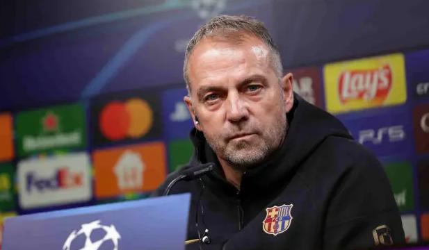 Barcelona thắng tưng bừng, Hansi Flick “phớt lờ” trọng tài