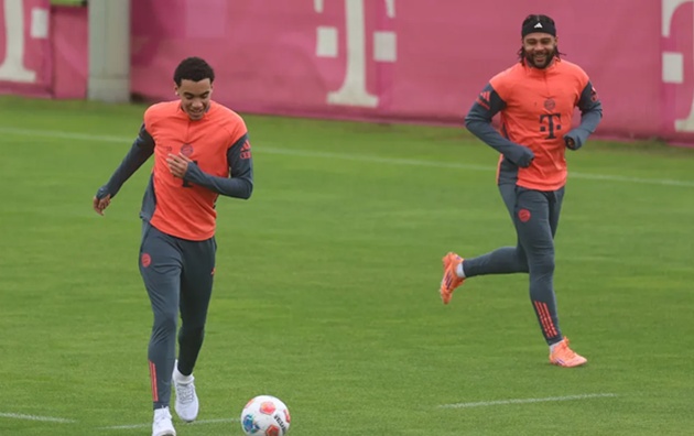 Bayern Munich đón tin vui, Jamal Musiala trở lại sân tập