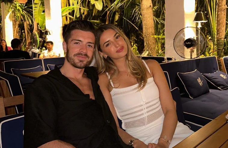 Bị tuyển Anh ngó lơ, Grealish chuyển sang tiệc tùng ở Dubai