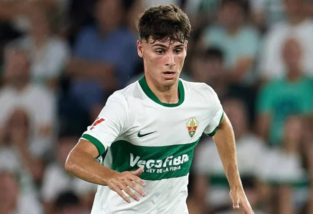 Bỏ qua Bouaddi, Arsenal nhắm Rodrigo Mendoza