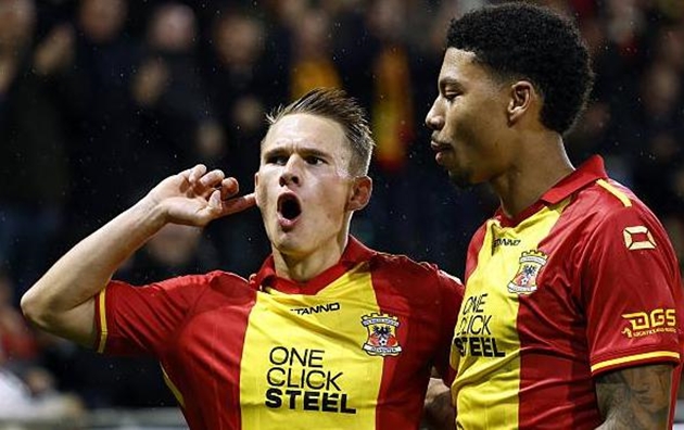 Buendia đá hỏng phạt đền, Aston Villa đứt mạch thắng tại Europa League