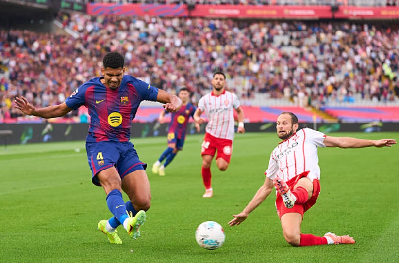 Canh bạc của HLV Flick: Araujo và lời giải đáp từ quá khứ