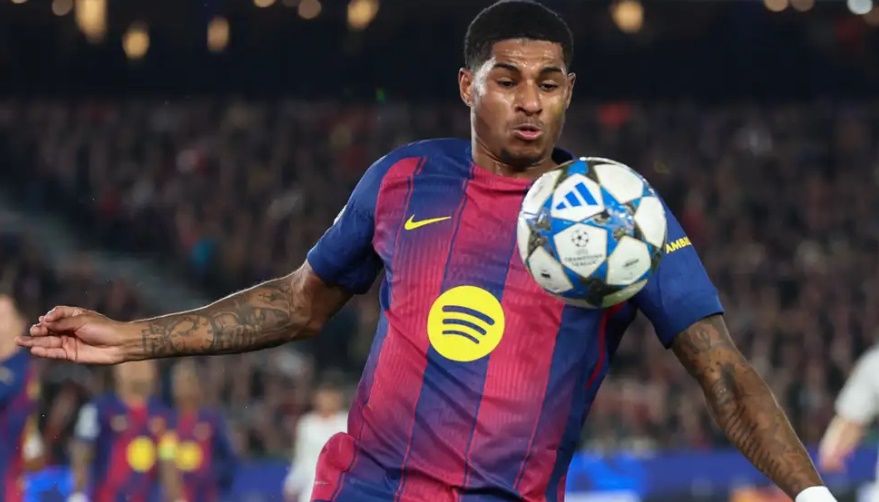 Cánh cửa trở về Old Trafford vẫn đóng sập với Rashford