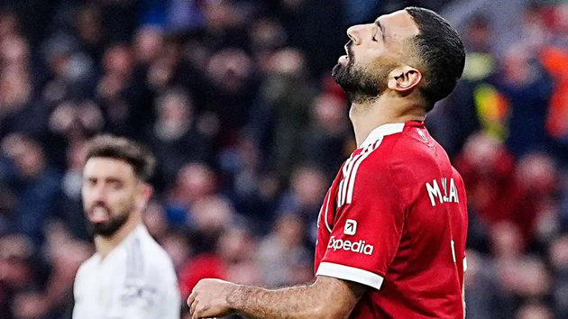 CĐV Liverpool nổi giận với một ngôi sao sau trận thua sốc Man Utd
