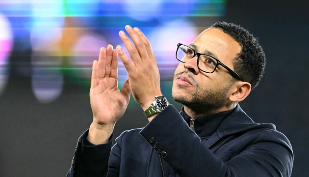 CHÍNH THỨC: Chelsea bổ nhiệm HLV Liam Rosenior đến năm 2032