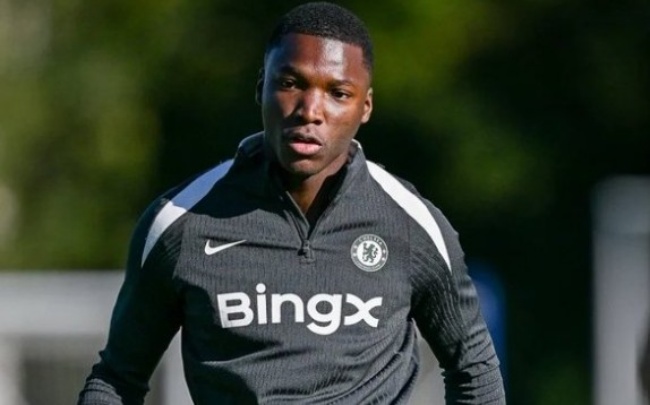 Chuyển nhượng tối 15/10: Chelsea chuẩn bị gửi đề nghị mới cho Caicedo; Ole lọt tầm ngắm Rangers FC