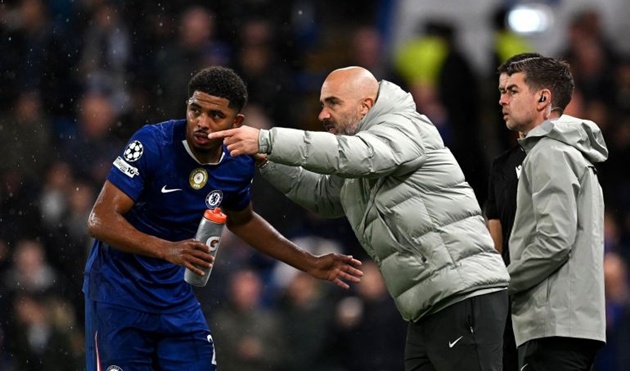 Fofana xin rời sân, Maresca kiên quyết giữ lại