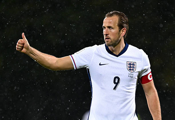 Harry Kane “xoa dịu” CĐV tuyển Anh sau căng thẳng với Tuchel