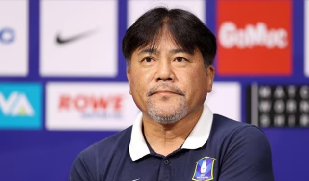 HLV Nhật Bản cảnh báo tâm lý tự mãn của cầu thủ Việt Nam