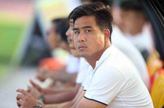 HLV Việt Thắng: “Phải thích nghi và biến áp lực thành động lực”