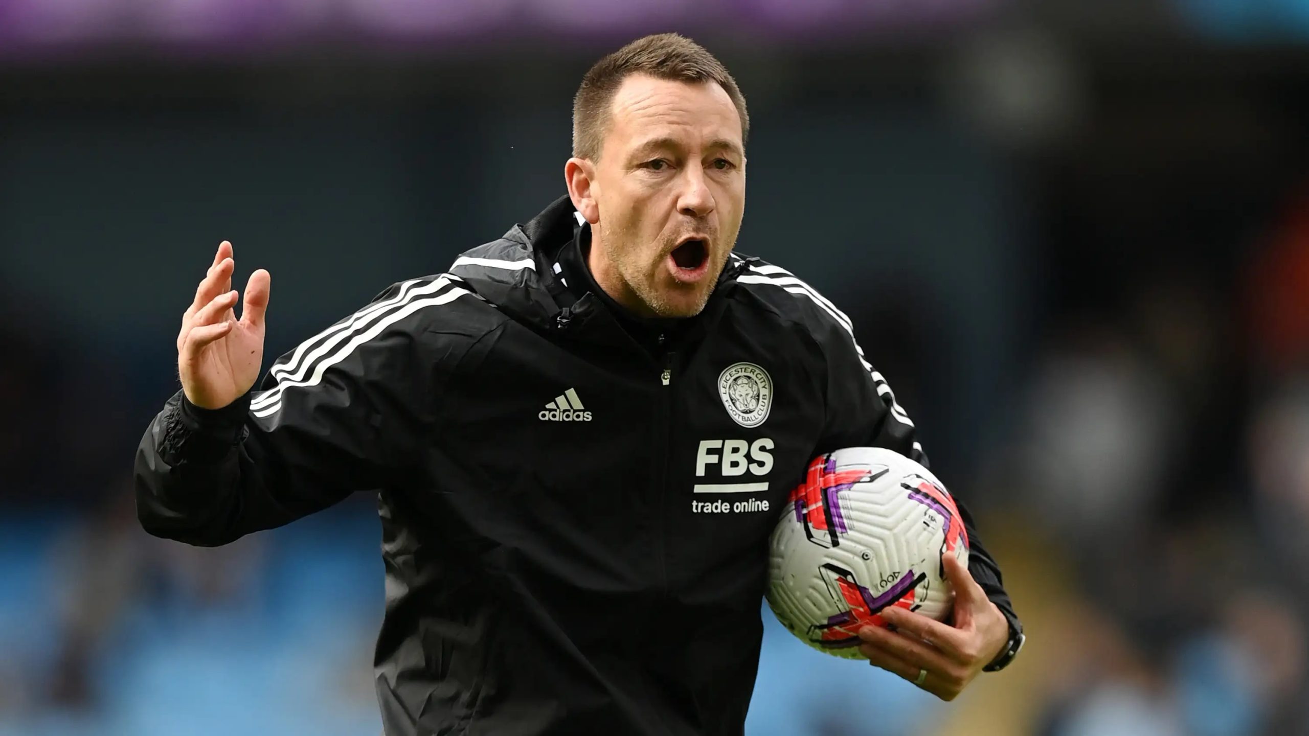 John Terry lo sợ “giấc mơ” dẫn dắt Chelsea đã tan vỡ