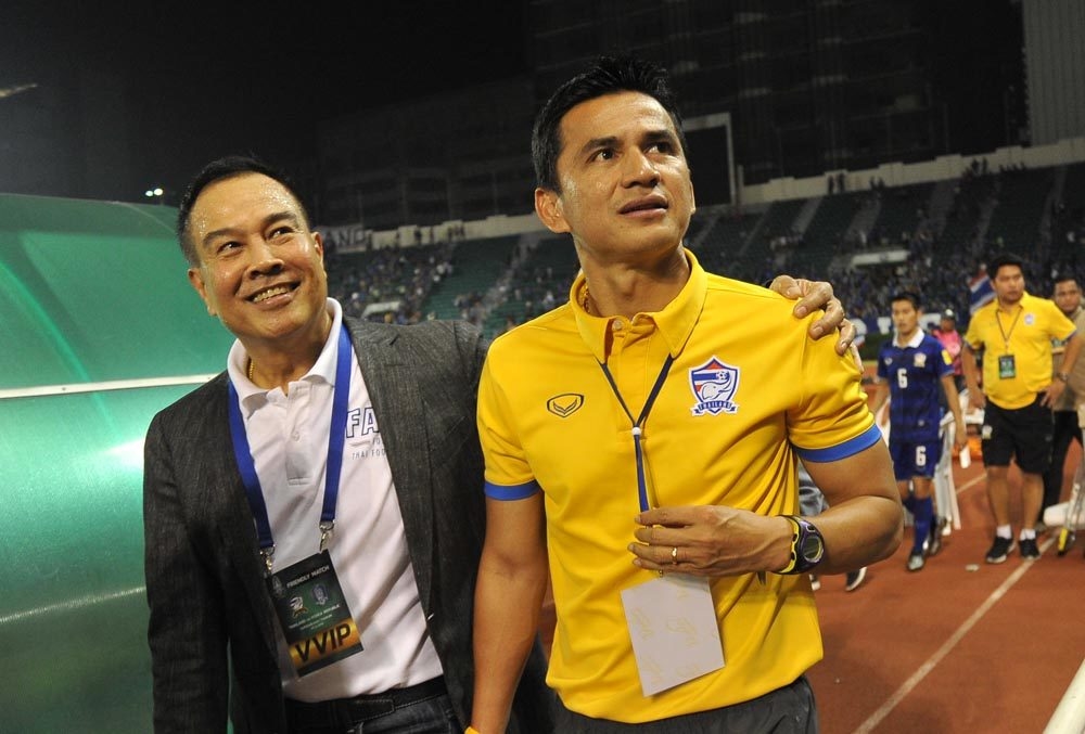 Kiatisuk Senamuang dẫn đầu danh sách ứng viên thay HLV Masatada Ishii ở ĐT Thái Lan