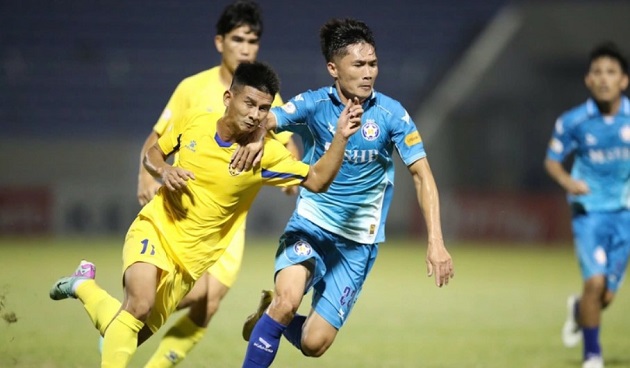 Kịch bản lặp lại: CLB sống – chết theo túi tiền ông bầu