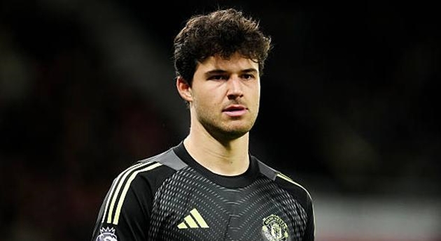 Lammens nói thẳng điều không thích ở Ngoại hạng Anh